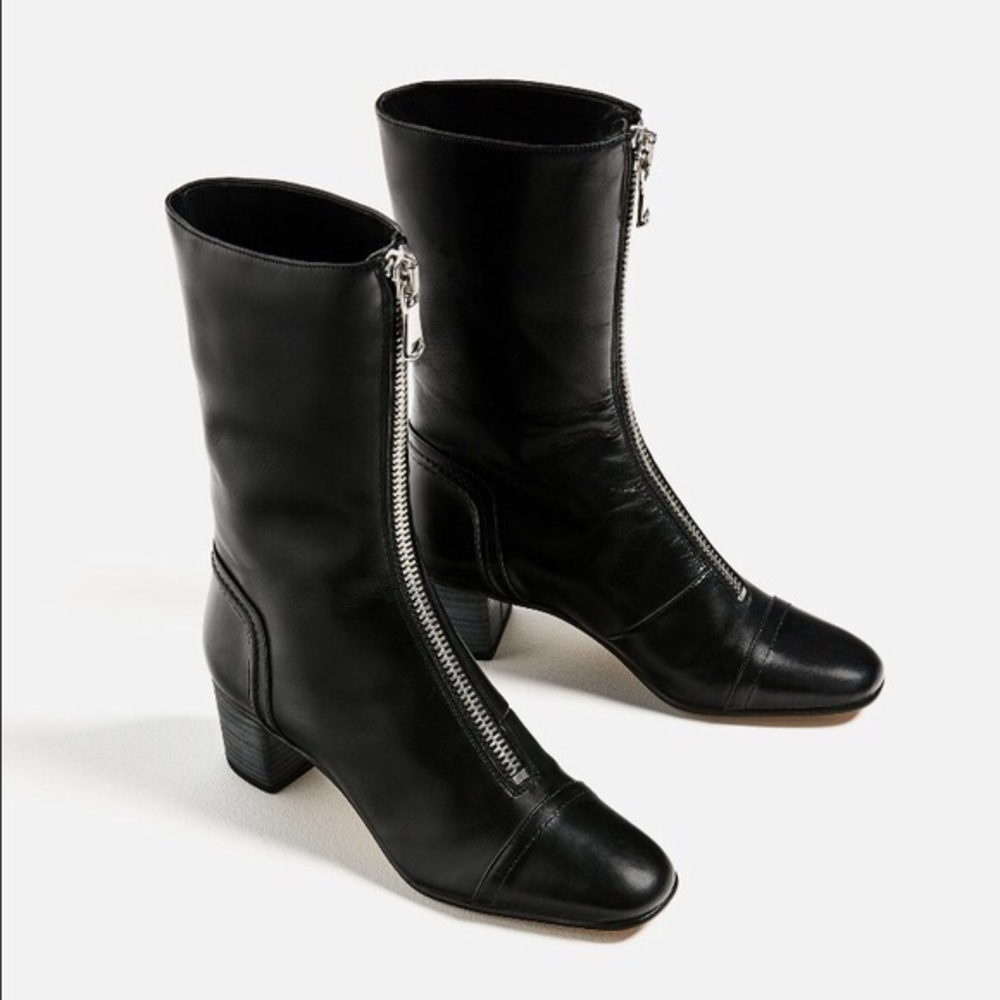 Zara Minimalist Leather Zipper 60s Style Boots